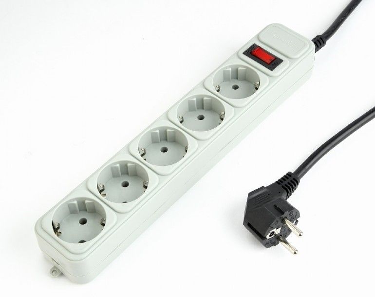 PRELUNGITOR GEMBIRD, Schuko x 5, conectare prin Schuko (T), cablu 4.5 m, 16 A, protectie supratensiune, protectie copii, gri,  SPG3-B-15C  (include TV 0.8lei)