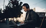 AKG K371 - Closed-back headphones